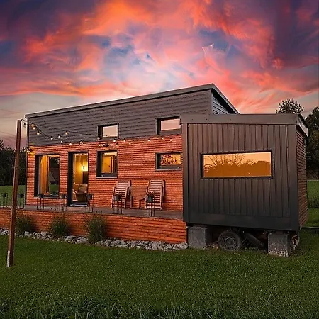 Familytinyhouse Lodge Bystrice (Moravia-Silesia)