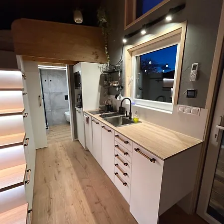 Familytinyhouse Lodge