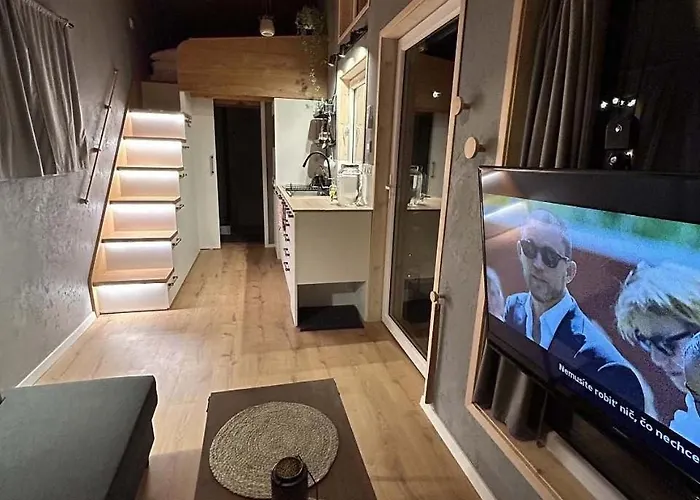 Familytinyhouse 山林小屋